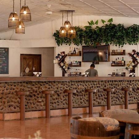 Hotel La Isla Паррита Экстерьер фото