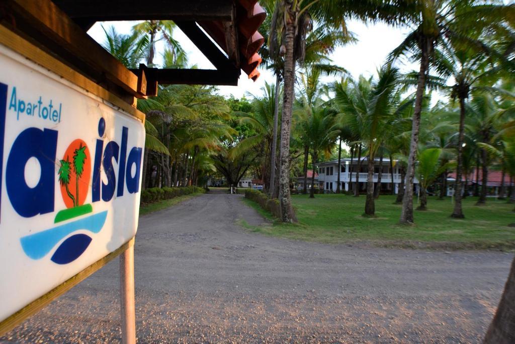 Hotel La Isla Паррита Экстерьер фото