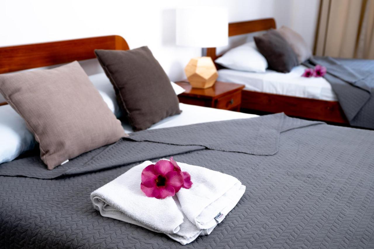 Hotel La Isla Паррита Экстерьер фото