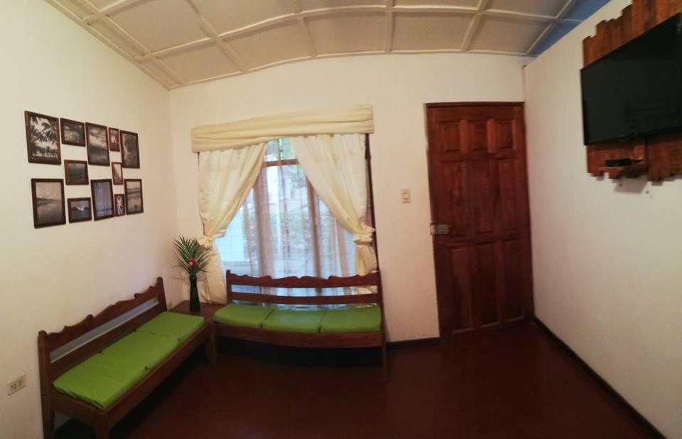 Hotel La Isla Паррита Экстерьер фото