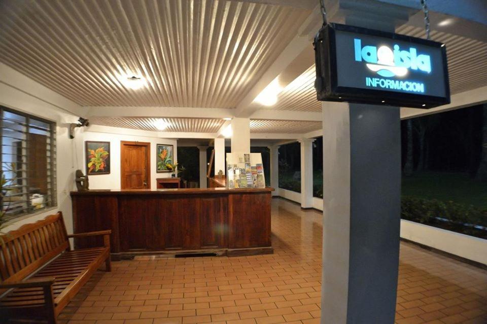 Hotel La Isla Паррита Экстерьер фото